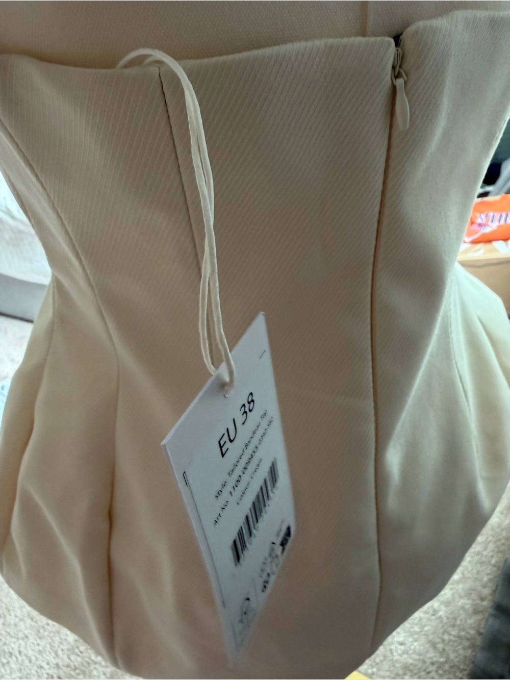 NA-KD STRUCTURED PEPLUM TOP - Picture 3 of 3